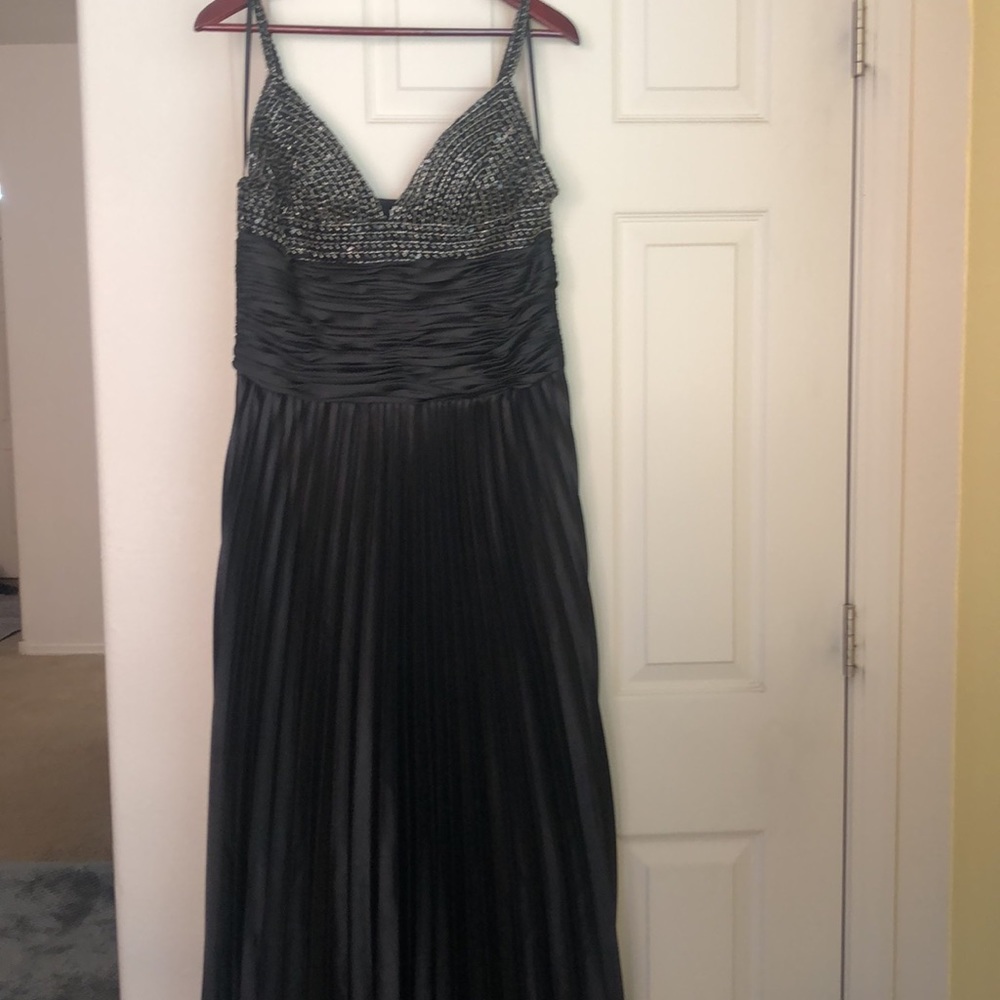 Black Formal Gown - Picture 1 of 12